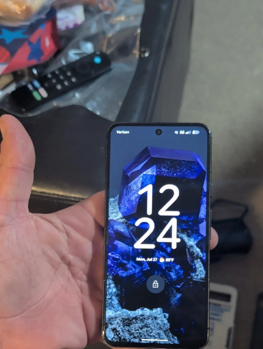 Verizon Google Pixel 8 + 5 Cases Included! – Great Condition
